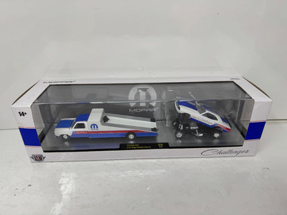 M2 Machines Auto Haulers 1971 Dodge Challenger Funny & Dodge Truck 1:64 Diecast