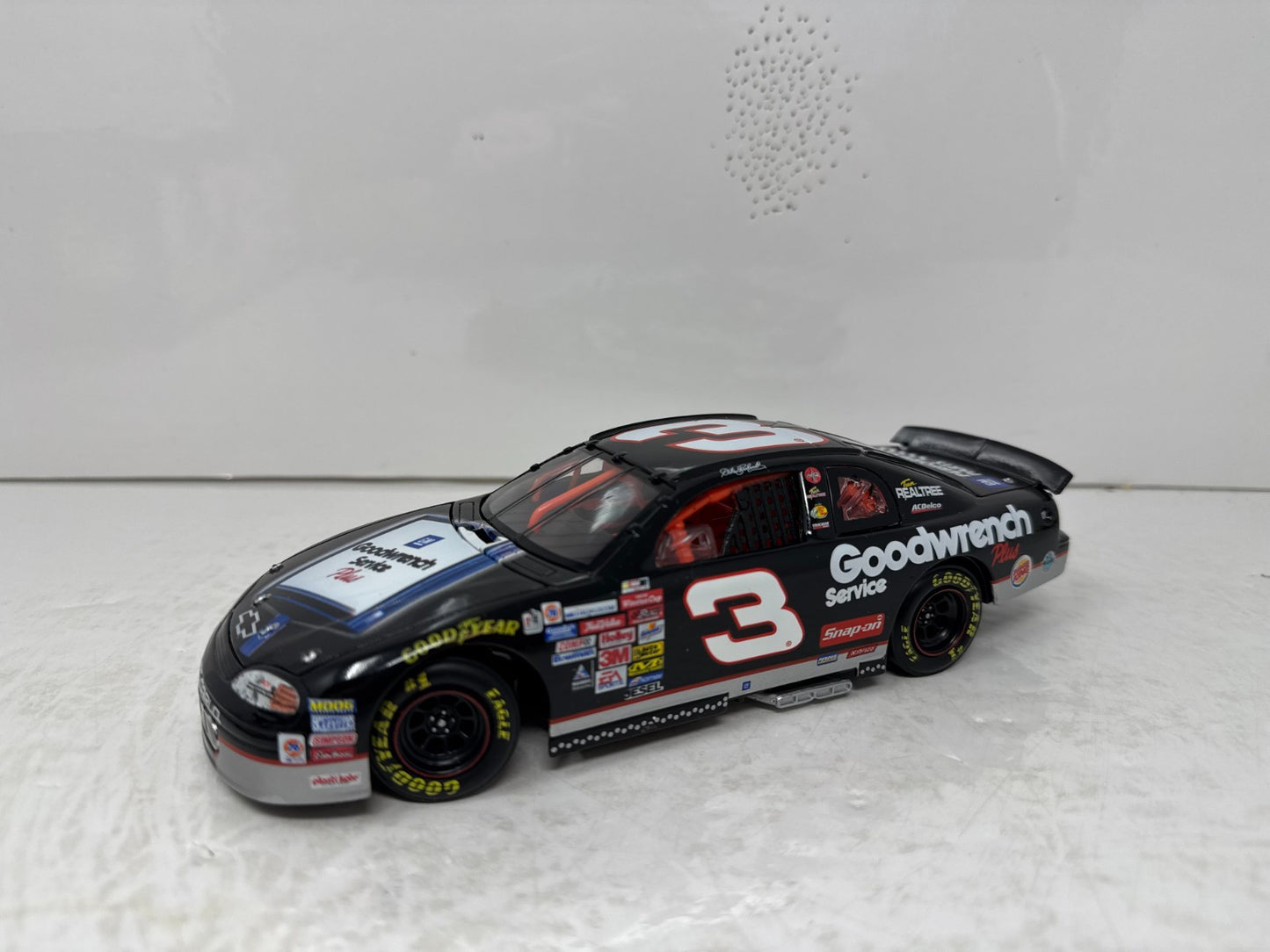 Action Nascar #3 Dale Earnhardt  GM Goodwrench 1999 Monte Carlo 1:24 Diecast