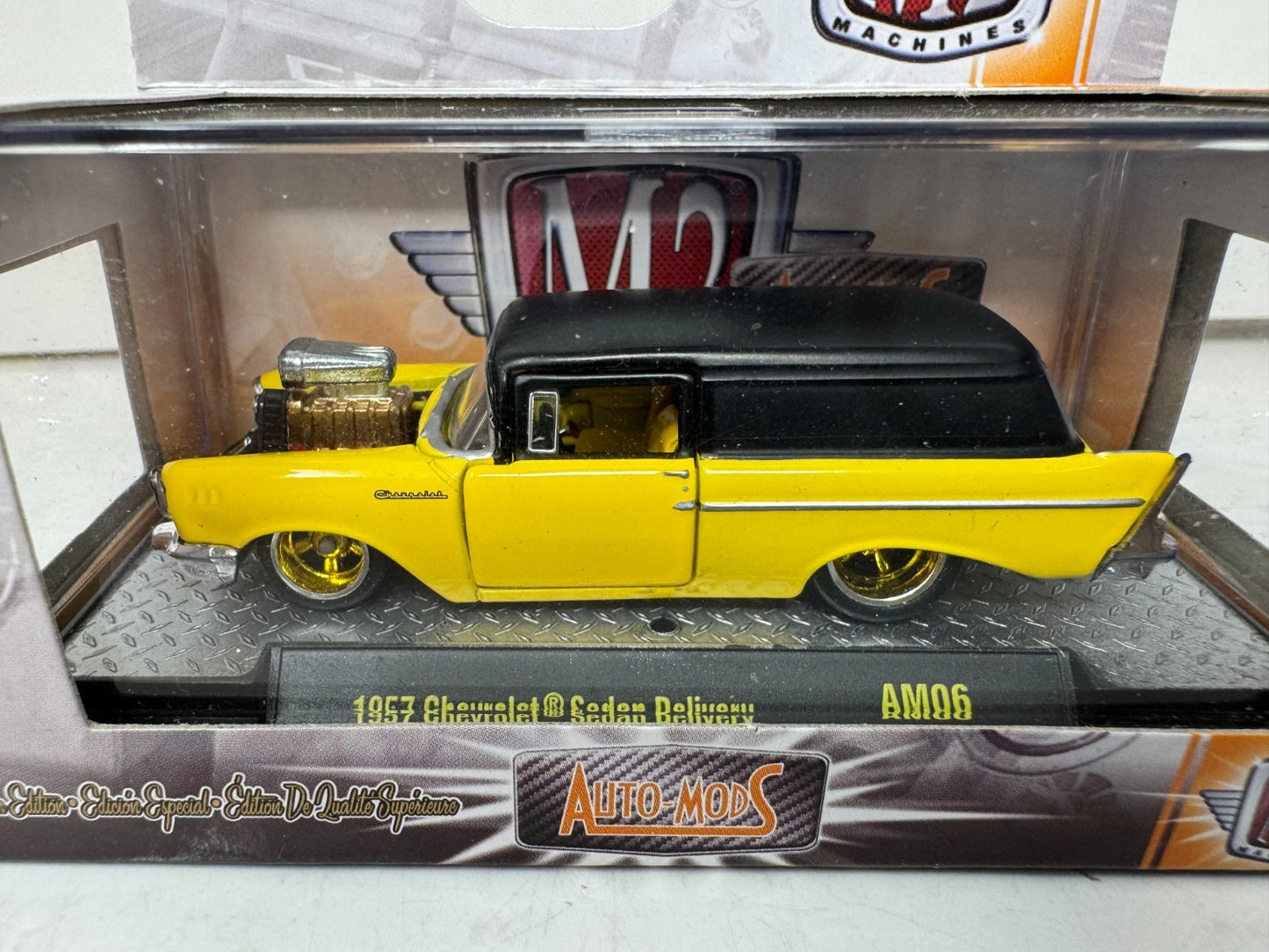 M2 Machines Auto Mods 1957 Chevrolet Sedan Delivery 1:64 Diecast Custom