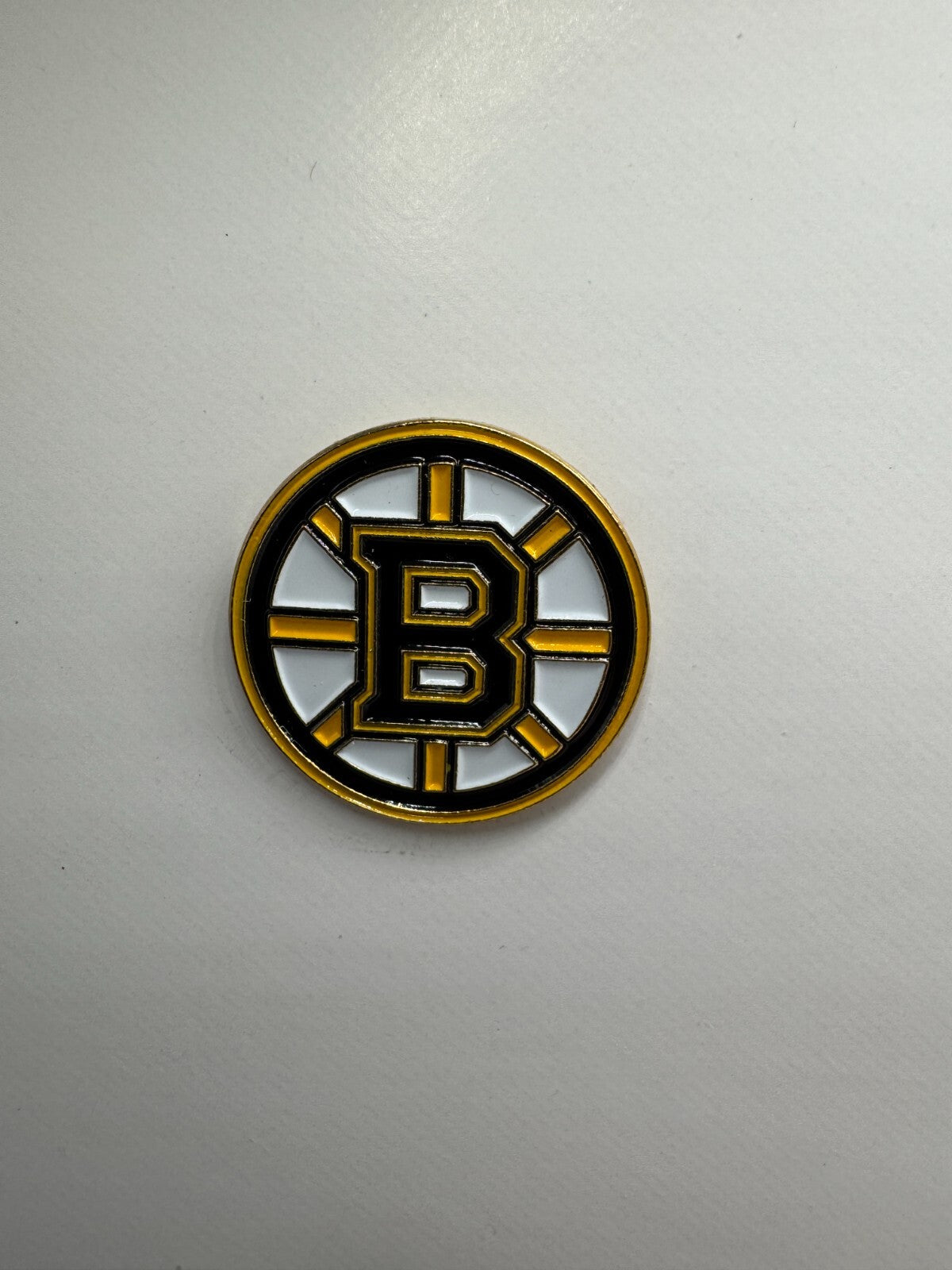 Boston Bruins NHL Hockey Team Logo Lapel Pin UDT1