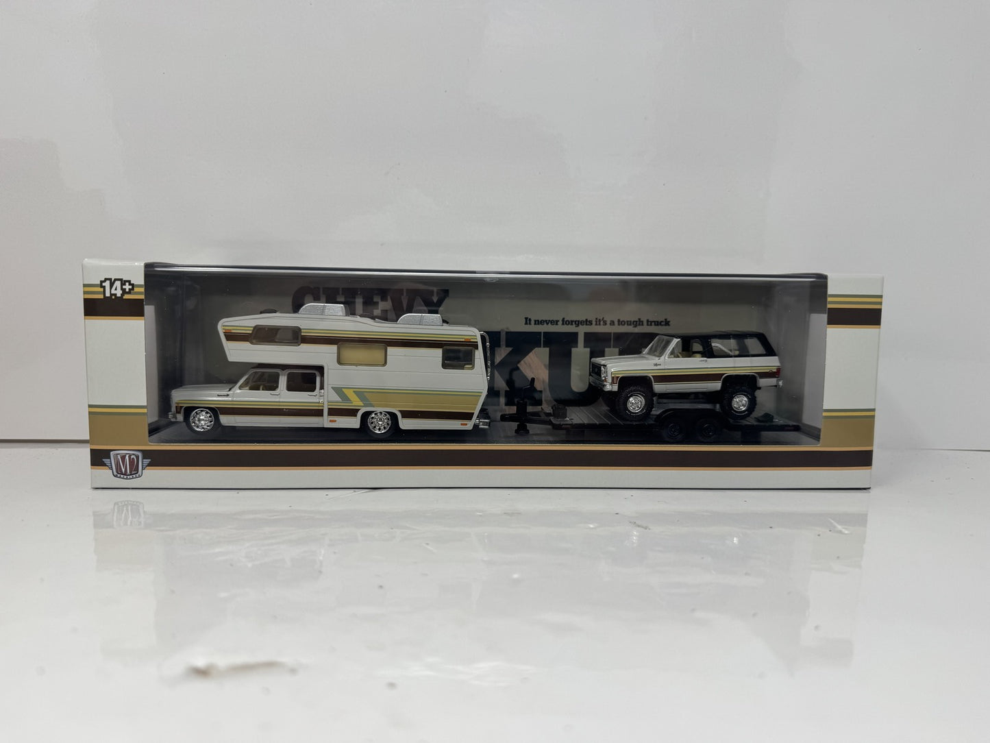 M2 Machines 1974 Chevrolet Cheyenne Super 30 & K5 Blazer 1:64 Diecast