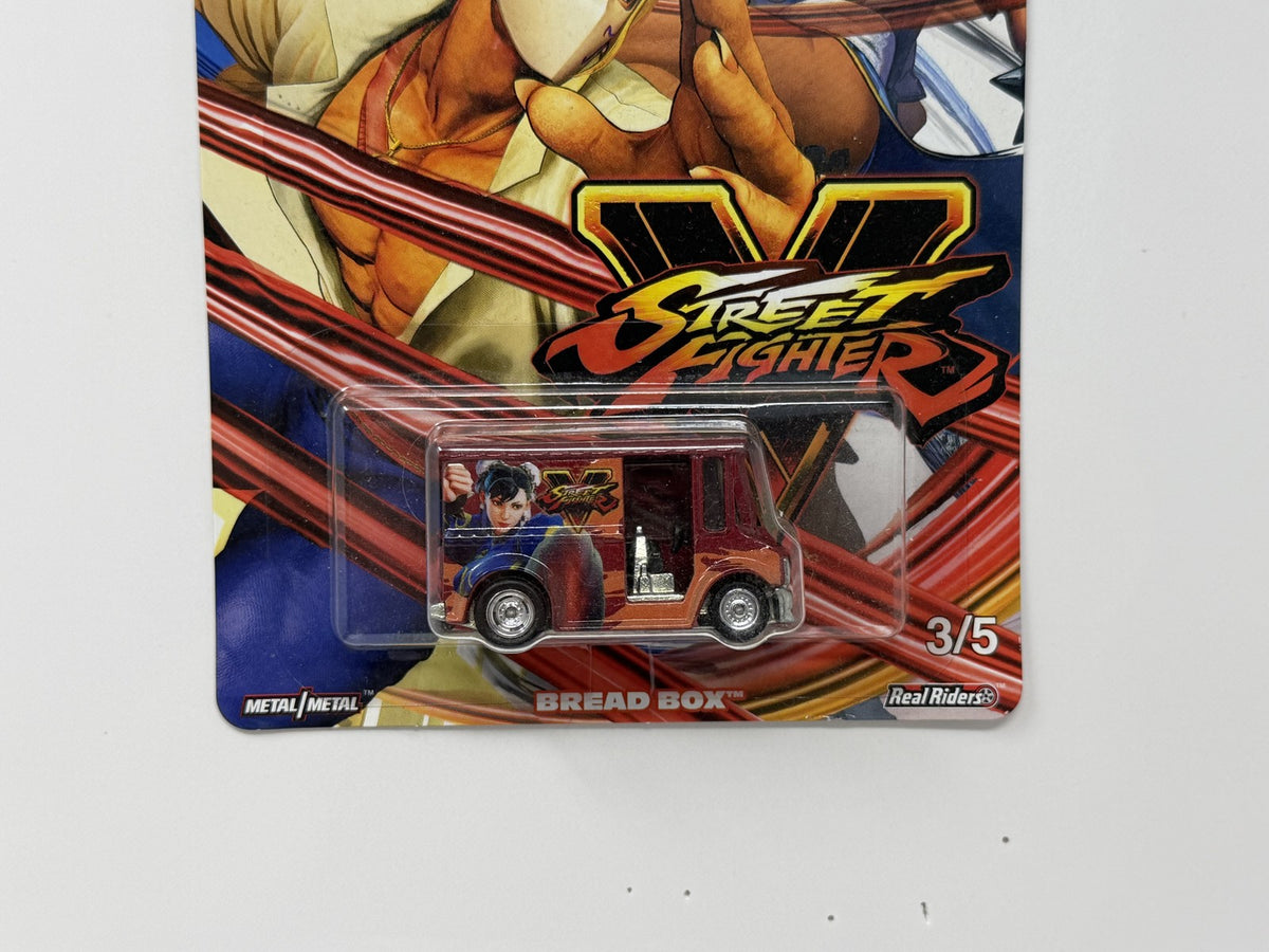 Hot Wheels Street Fighter V Bread Box 1:64 Diecast Real Riders