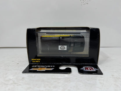 M2 Machines Chevrolet 1992 Chevrolet C1500 SS 454 1:64 Diecast