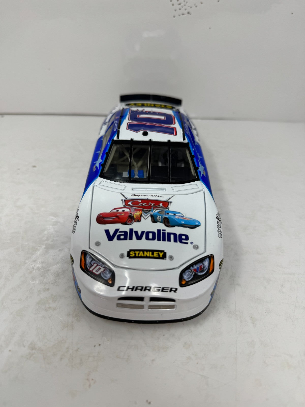 Action Nascar #10 Scott Riggs Valvoline Cars 2006 Dodge Charger 1:24 Diecast