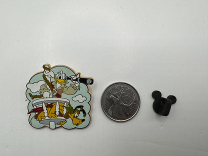 Disney Donald and Pluto Pirates Starter Trading Pin DC1S7