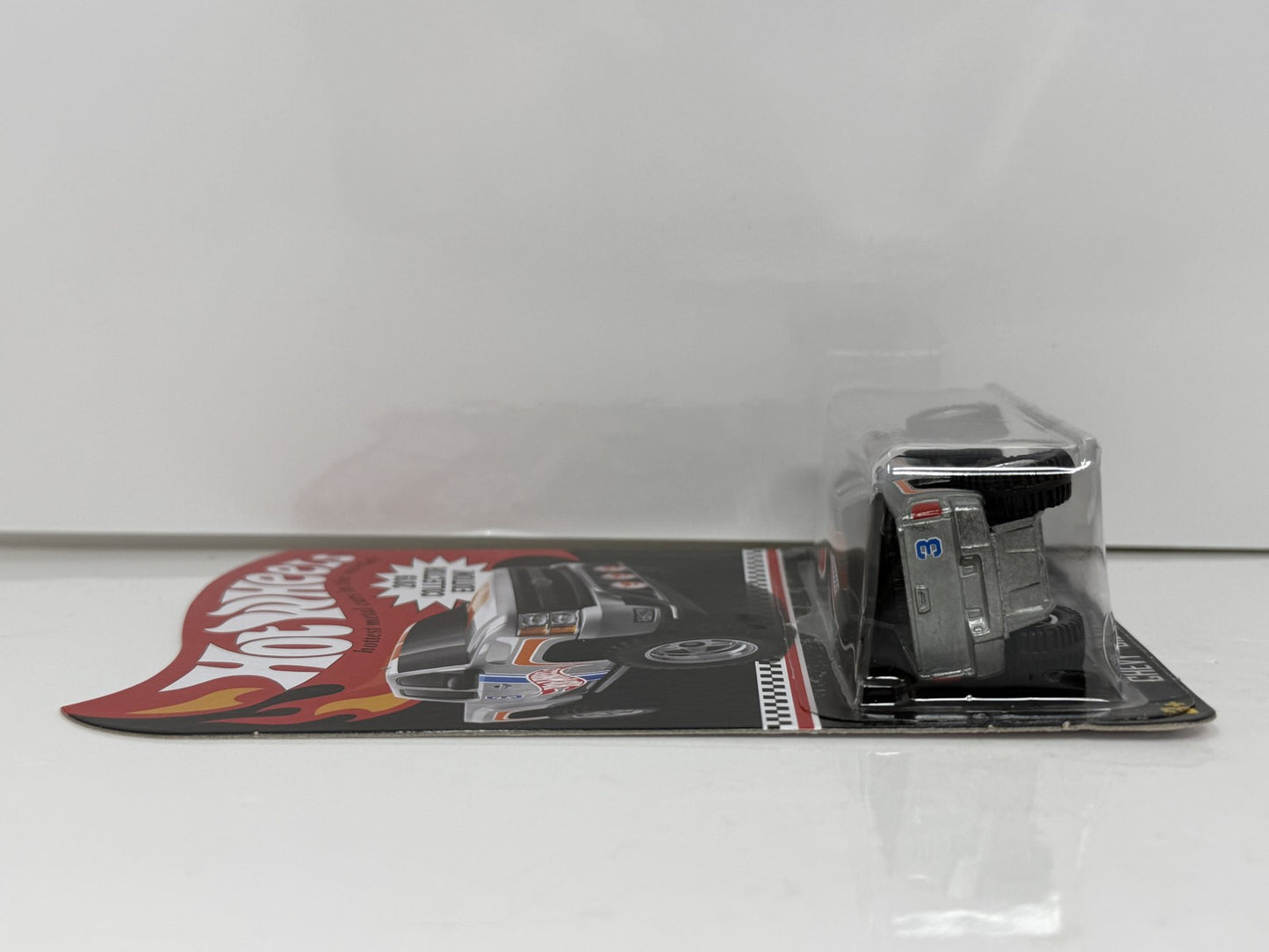 Hot Wheels 2019 Collector Edition Chevy Silverado Off Road Mail In 1:64 Diecast