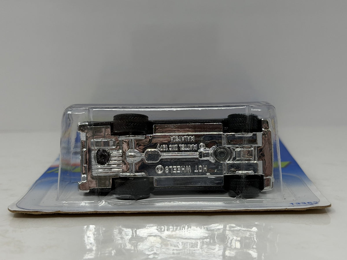 Hot Wheels 1995 Treasure Hunt Series 1957 Ford Thunderbird 1:64 Diecast Black