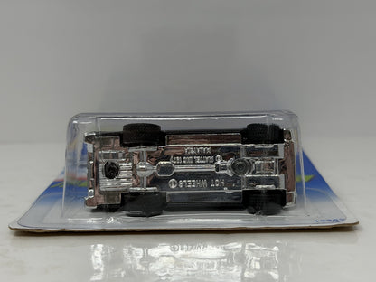 Hot Wheels 1995 Treasure Hunt Series 1957 Ford Thunderbird 1:64 Diecast Black