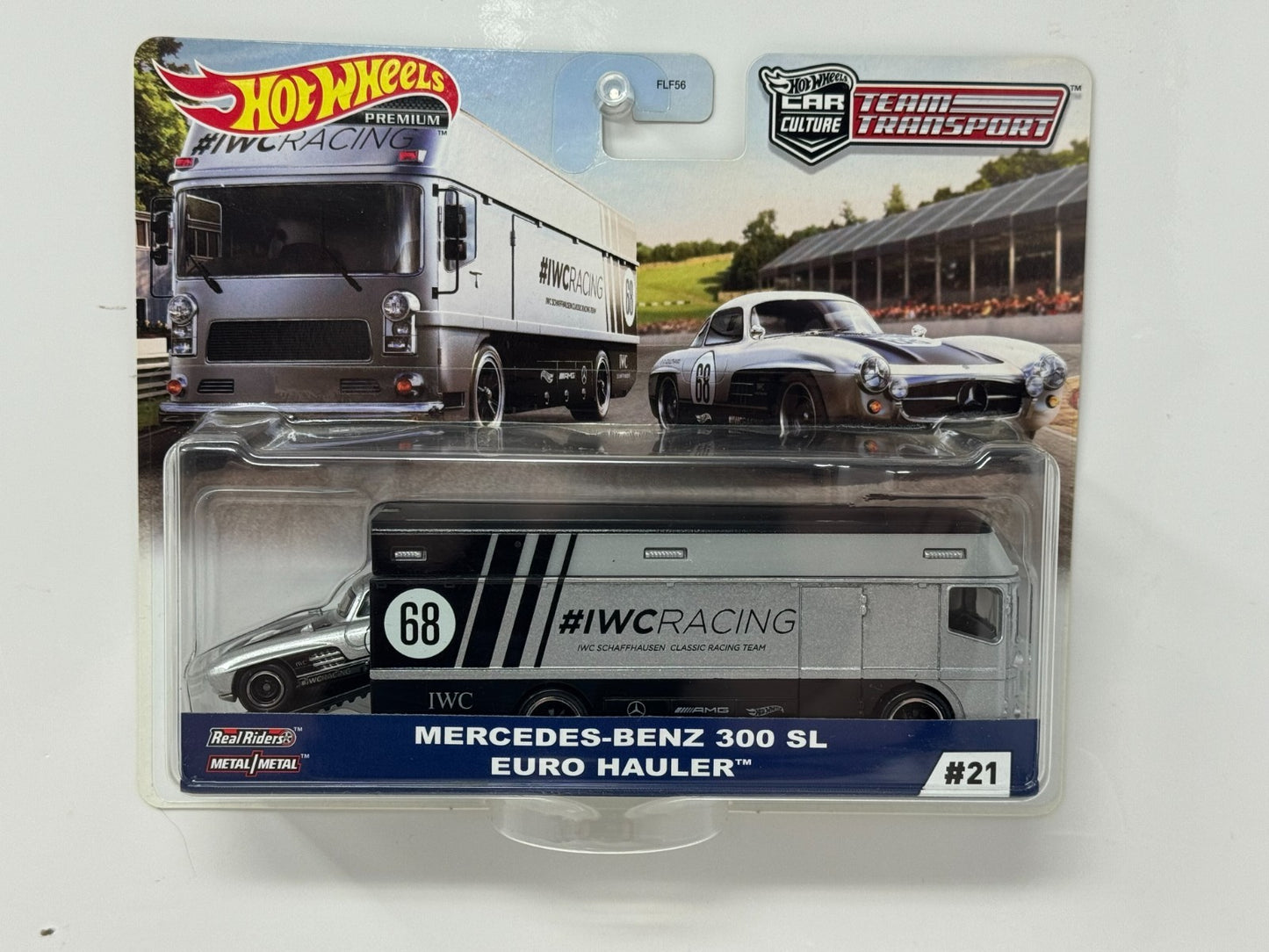 Hot Wheels Premium Team Transport #21 Mercedes-Benz 300 SL & Hauler 1:64 Diecast