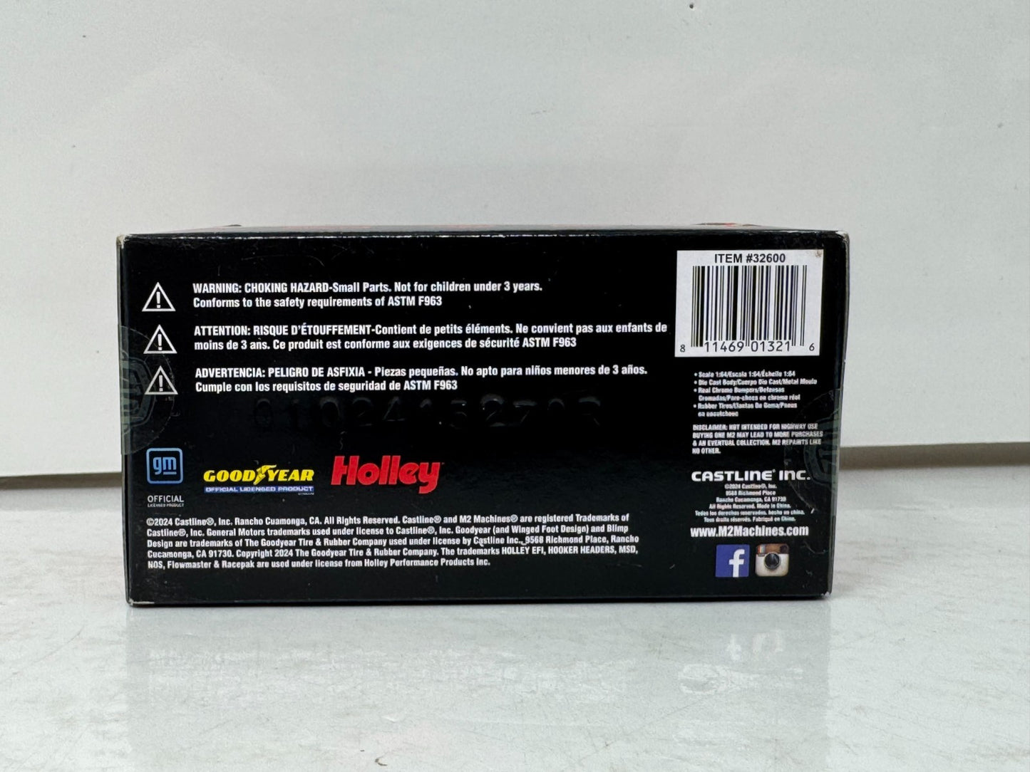 M2 Machines Holley 1976 GMC Sierra Grande 15 4x4 CHASE 1:64 Diecast