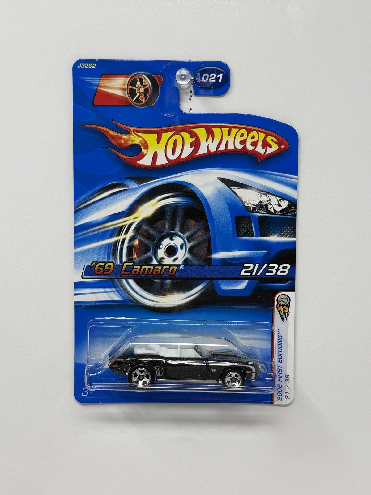 Hot Wheels 2006 First Editions 1969 Chevrolet Camaro 1:64 Diecast Black WV2