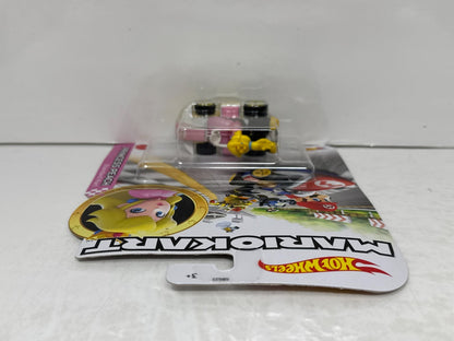 Hot Wheels Mario Kart Princess Peach Standard Kart 1:64 Diecast