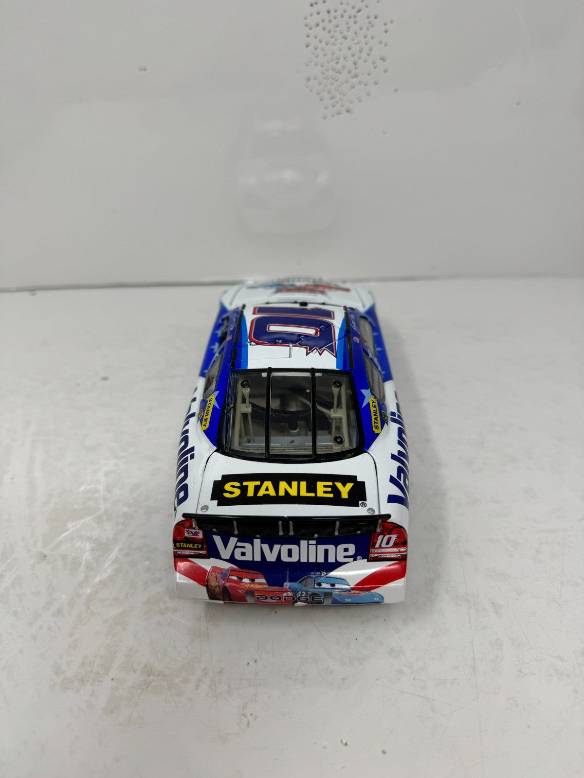 Action Nascar #10 Scott Riggs Valvoline Cars 2006 Dodge Charger 1:24 Diecast