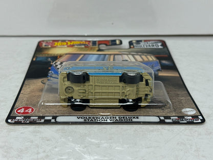 Hot Wheels Premium Boulevard #44 Volkswagen Deluxe Station Wagon 1:64 Diecast
