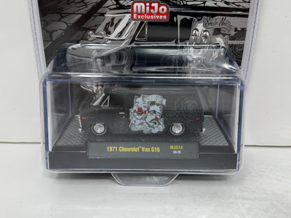 M2 Machines Lowriders 1971 Chevrolet Van G10 Smile Now Cry Later MiJo 1:64 Diecast