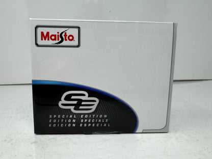 Maisto 1965 Pontiac GTO Hurst Edition 1:18 Diecast Model Car Orange