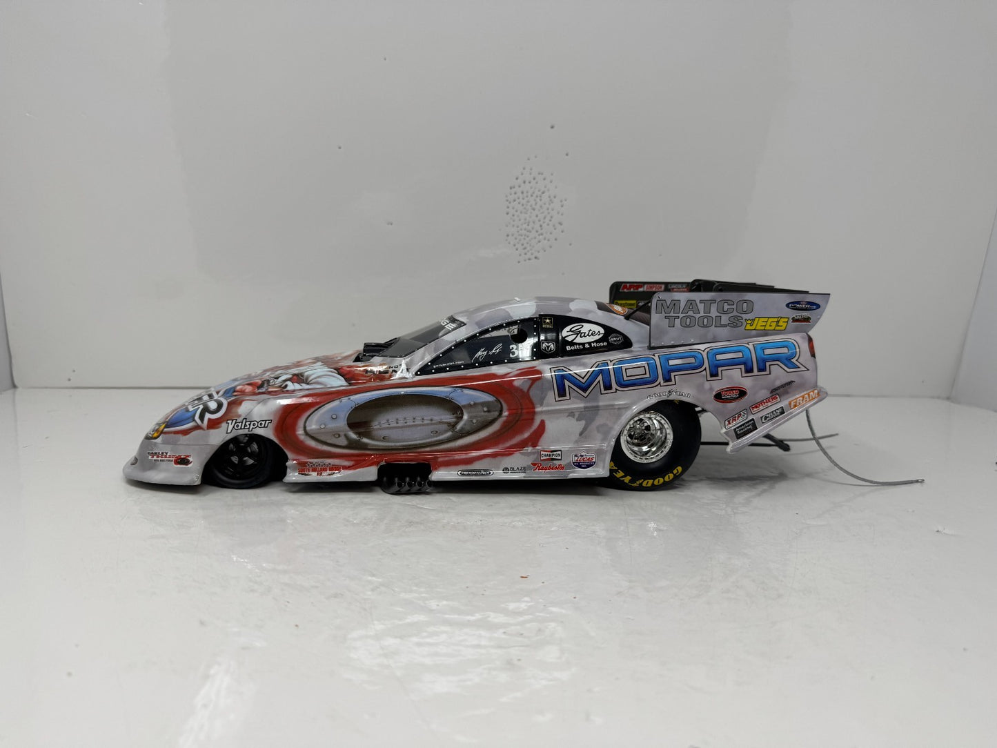 Milestone Gary Scelzi NHRA Mopar Oakley Dodge Stratus Funny Car 1:16 Scale