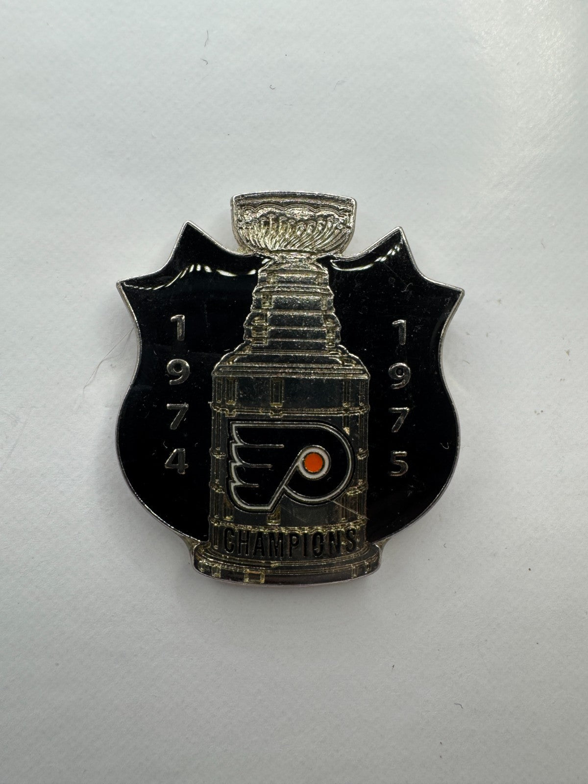 Philadelphia Flyers 1974 1975 Cup Champions Vintage NHL Lapel Pin