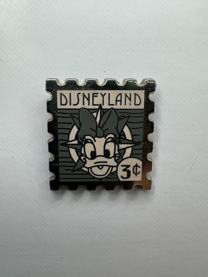 DLR Disney Daisy 3 Cent Stamp Hidden Mickey Stamp Collection Trading Pin DC2S11