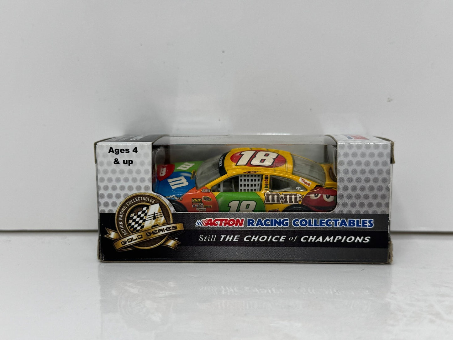 Lionel NASCAR #18 Kyle Busch M&M’s 2013 Camry 1:64 Diecast