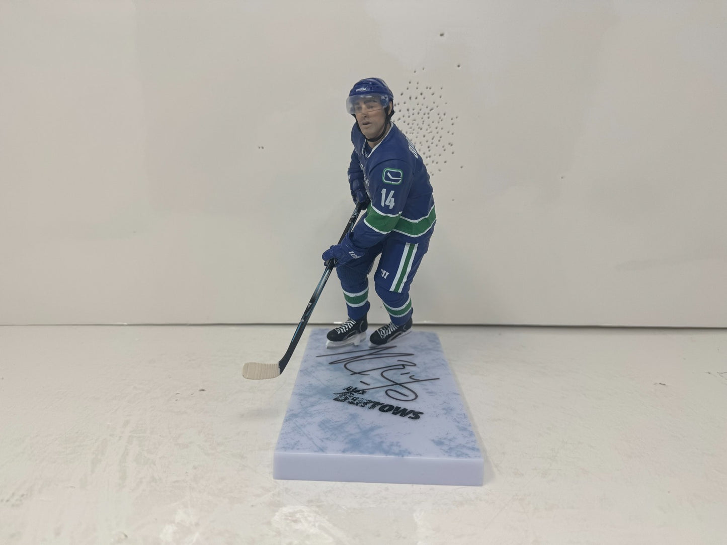 McFarlane NHL Alex Burrows Vancouver Canucks Figure Auto Signed