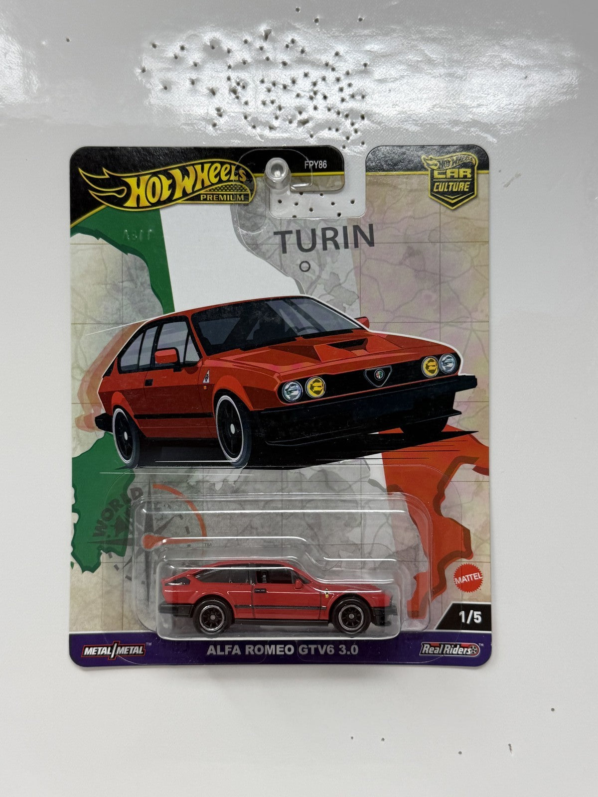 Hot Wheels Premium World Tour Turin Alfa Romeo GTV6 3.0 1:64 Diecast