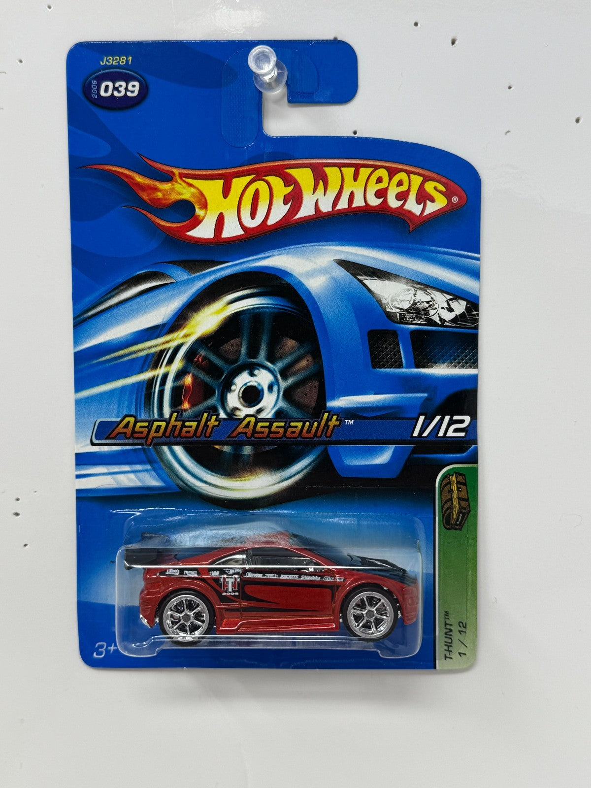 Hot Wheels Treasure Hunt Asphalt Assault Real Riders 1:64 Diecast