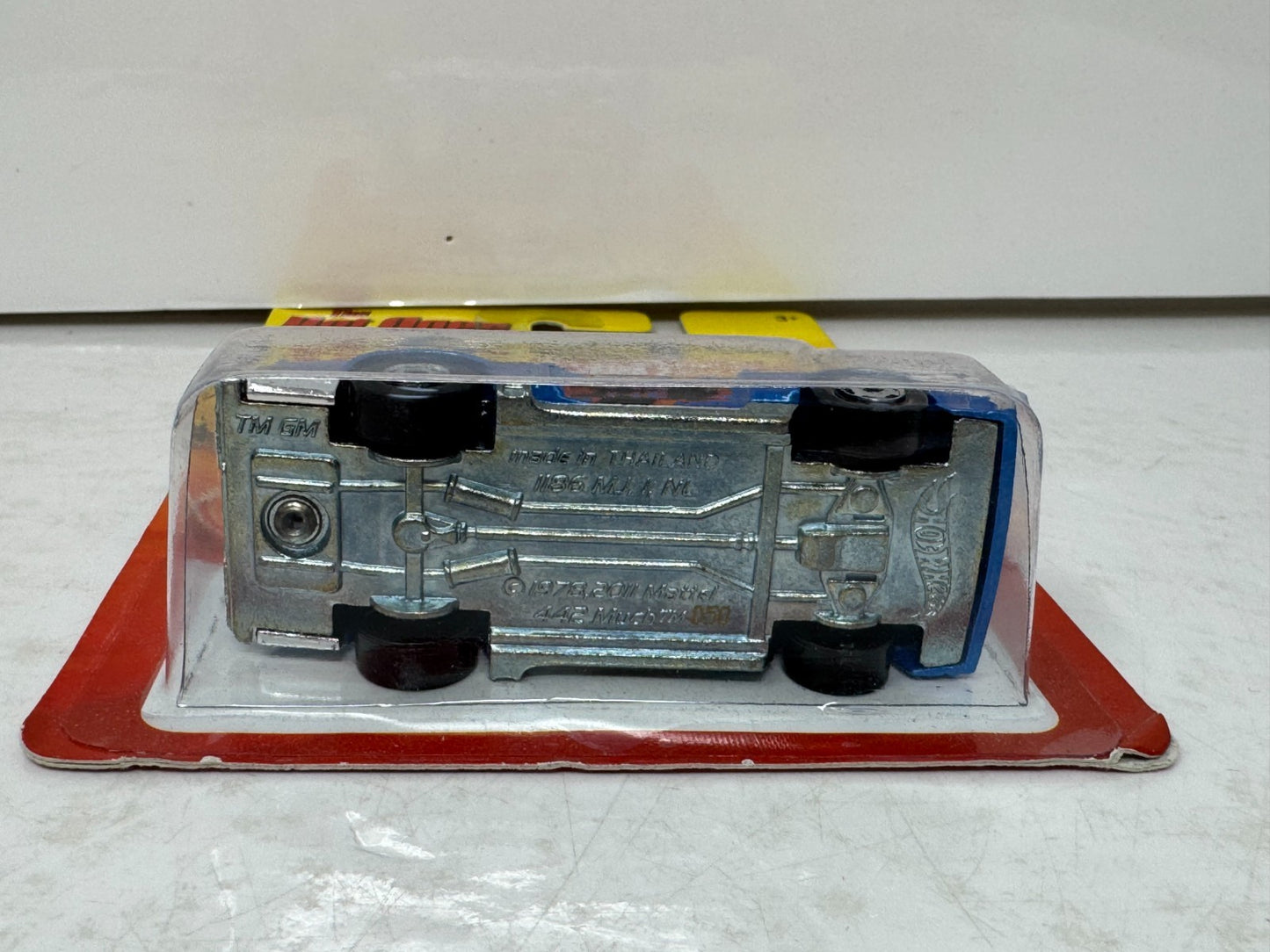 Hot Wheels The Hot Ones Olds 442 W-30 1:64 Diecast