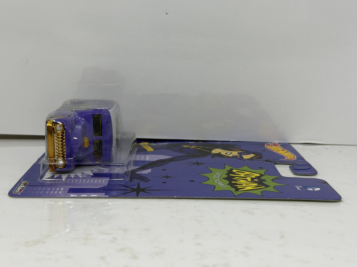 Hot Wheels Batman Classic TV Series School Busted 1:64 Diecast Real Riders