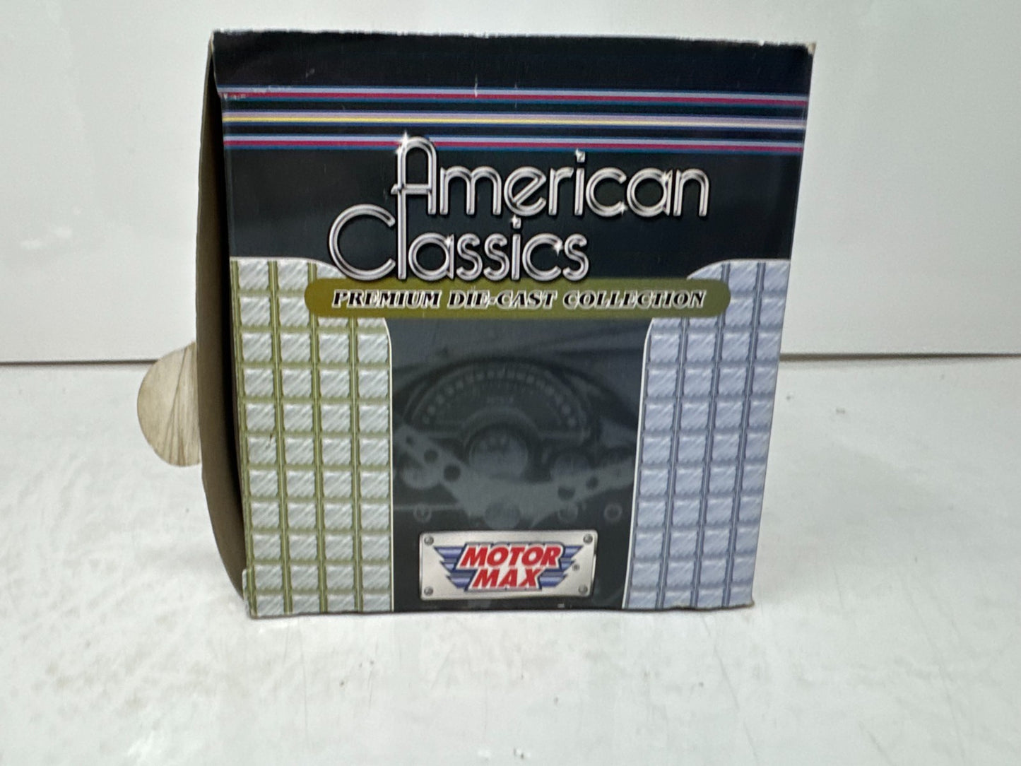 Motormax American Classics 1967 Chevrolet Corvette 1:24 Diecast