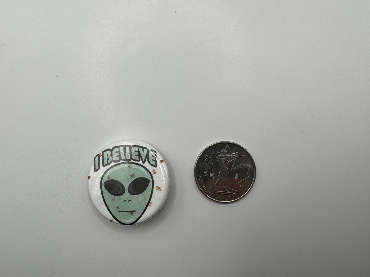 I Believe Alien Pin-back Button UDT1
