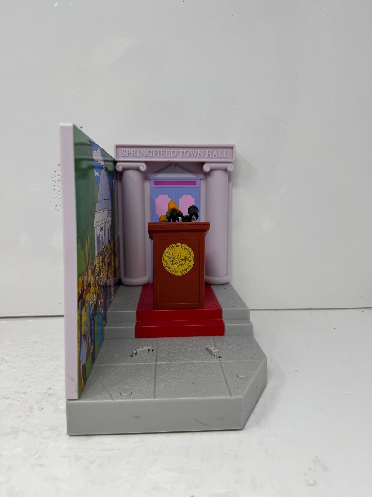 Simpsons World of Springfield Town Hall Announcement Playmates Playset Diorama