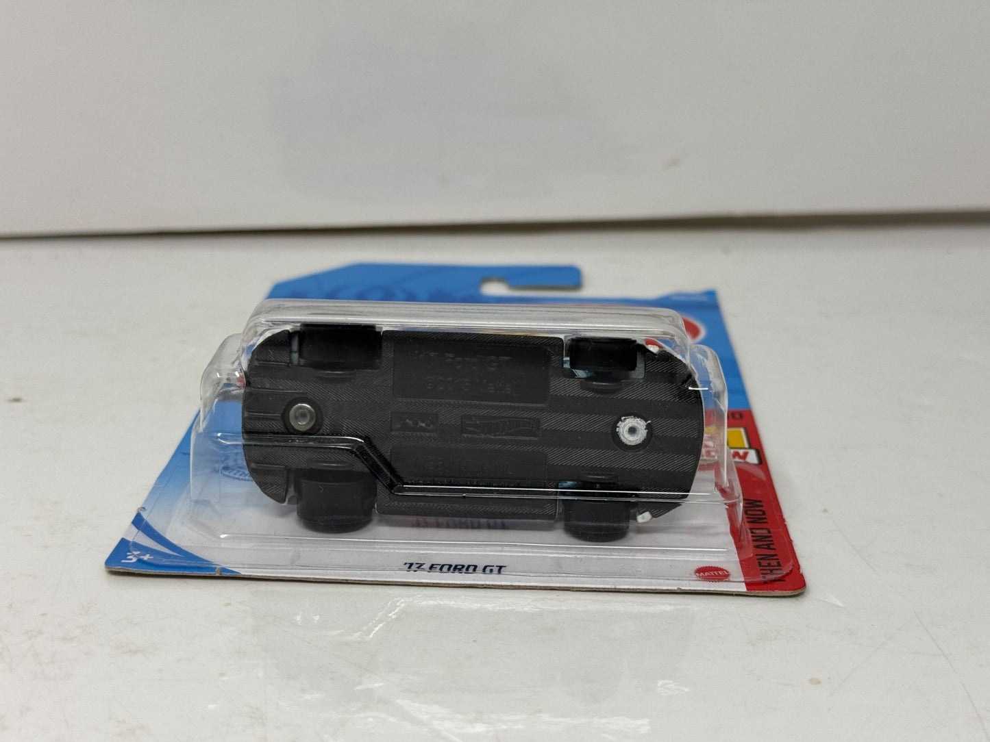 Hot Wheels Then and Now 2017 Ford GT 1:64 Diecast White