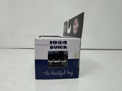 M2 Machines Authorized Buick Service 1954 Buick Skylark 1:64 Diecast