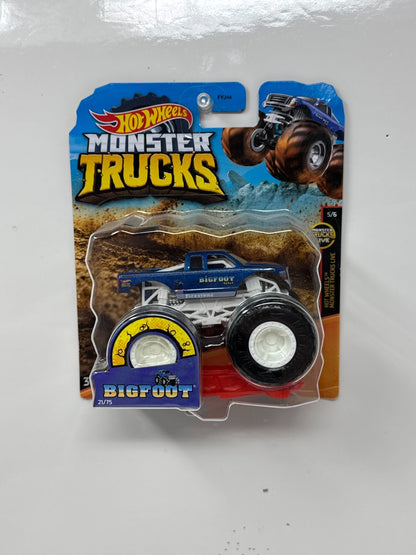 Hot Wheels Monster Trucks Bigfoot 1:64 Diecast Monster Trucks Live