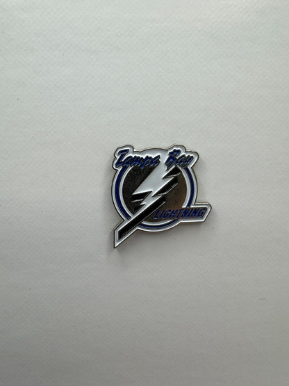 Tampa Bay Lightning NHL Hockey Team Lapel Pin UDT1
