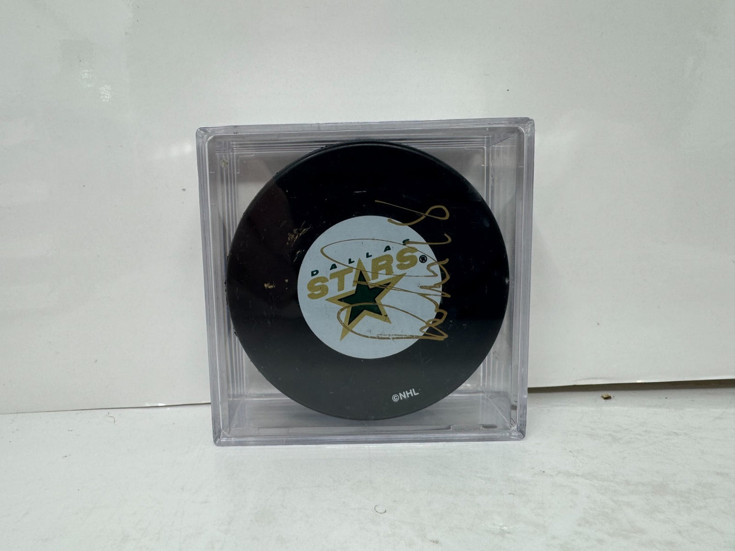 Rob Dimaio Dallas Stars Signed NHL Autograph Puck Gold Auto