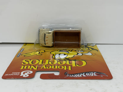 Hot Wheels General Mills Cheerios 1951 GMC C.O.E. 1:64 Diecast Real Riders