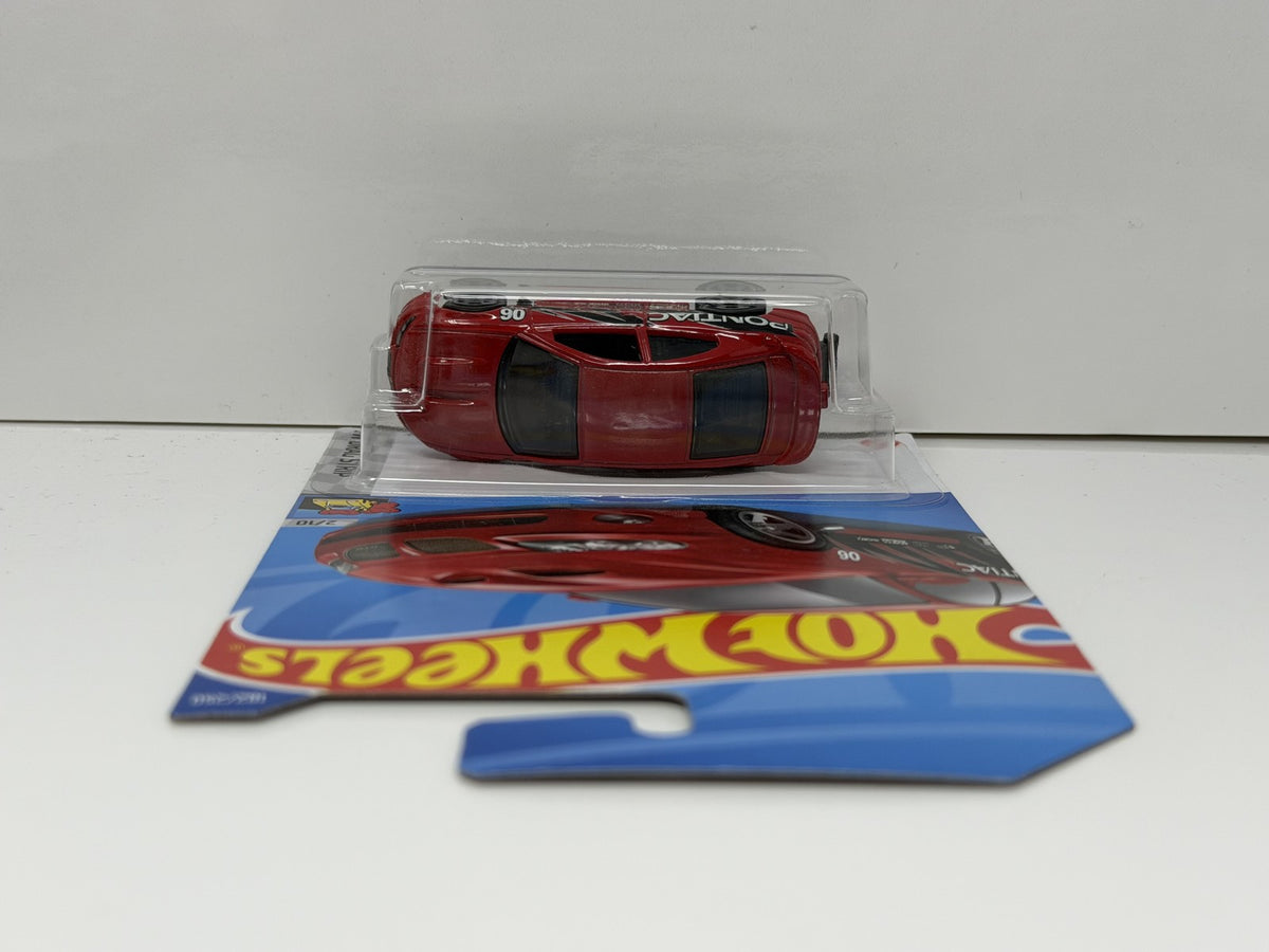 Hot Wheels HW Drag Strip 2006 Pontiac GTO 1:64 Diecast Red