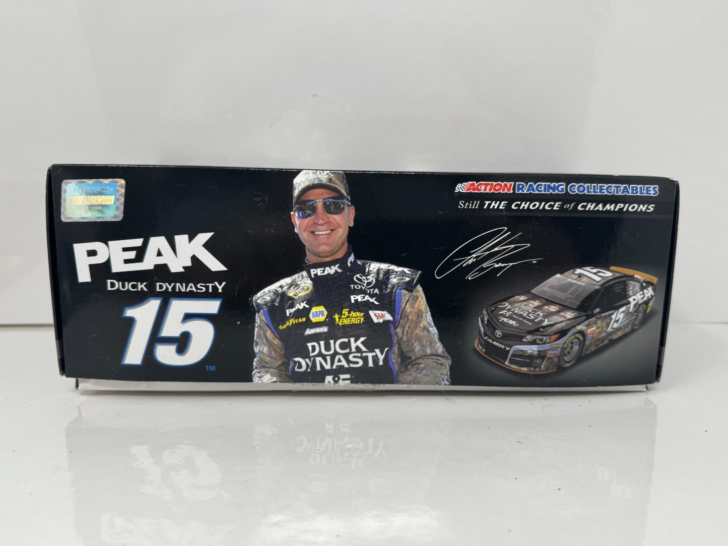Action NASCAR Clint Bowyer #15 Peak Duck Dynasty 2013 Toyota Camry 1:24 Diecast