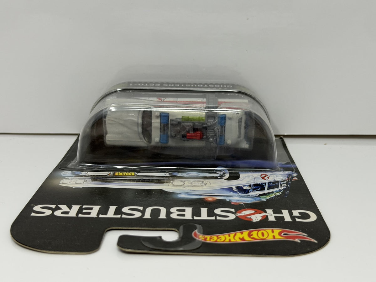 Hot Wheels Retro Entertainment Ghostbusters Ecto-1 1:64 Diecast White V3