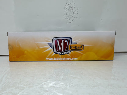 M2 Machines Auto Haulers 1970 Oldsmobile Cutlass 442 W-30 CHASE 1:64 Diecast