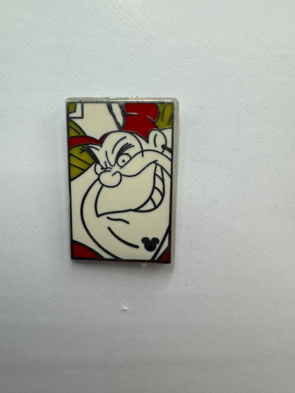 DLR Disney Queen of Hearts Alice in Wonderland Hidden Mickey Trading Pin DC1S14