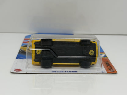 Hot Wheels Muscle Mania 1969 Chevrolet COPO Camaro 1:64 Diecast Yellow