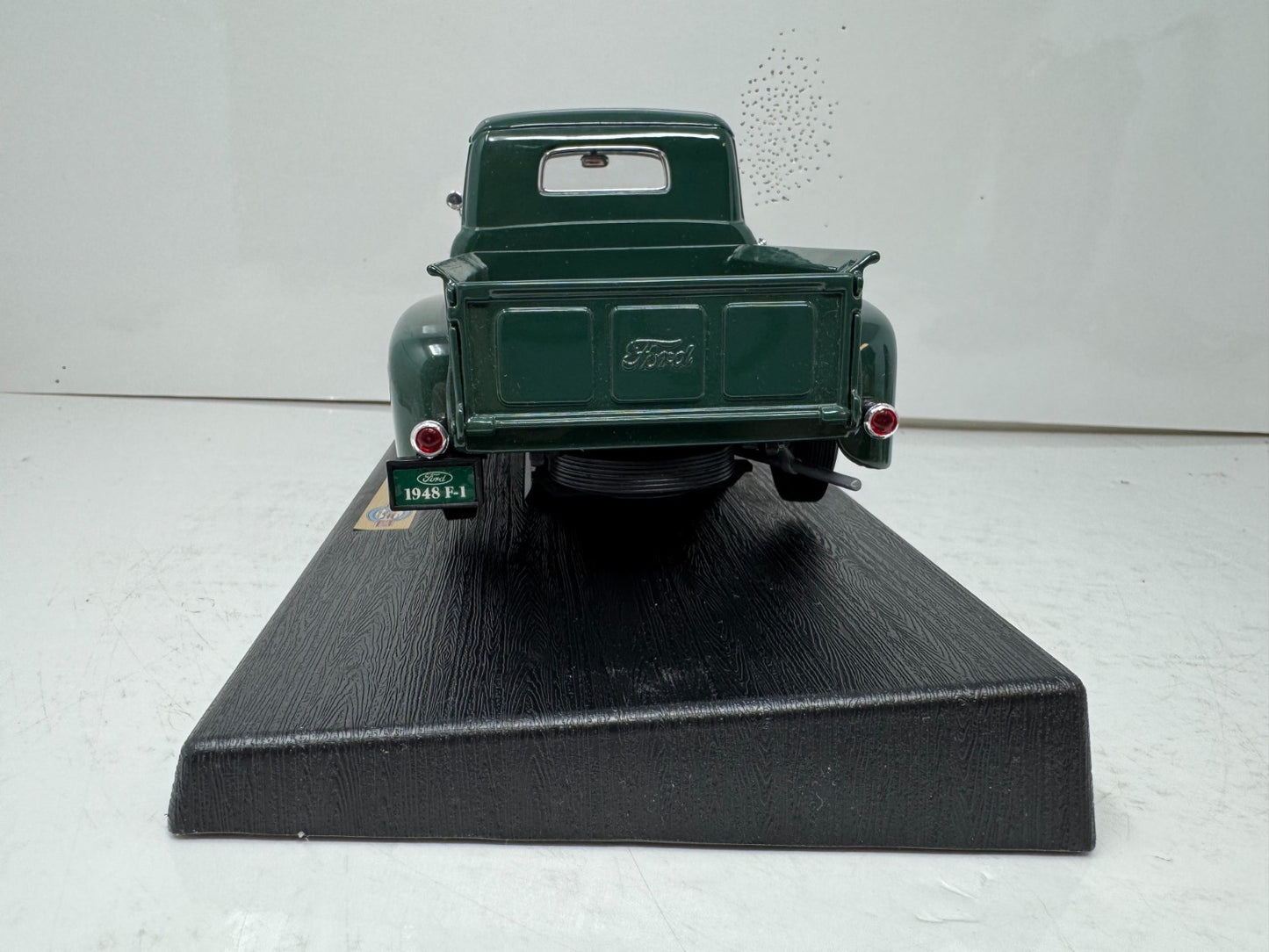 Yat Ming Road Legends 1948 Ford F-1 Pickup 1:18 Diecast