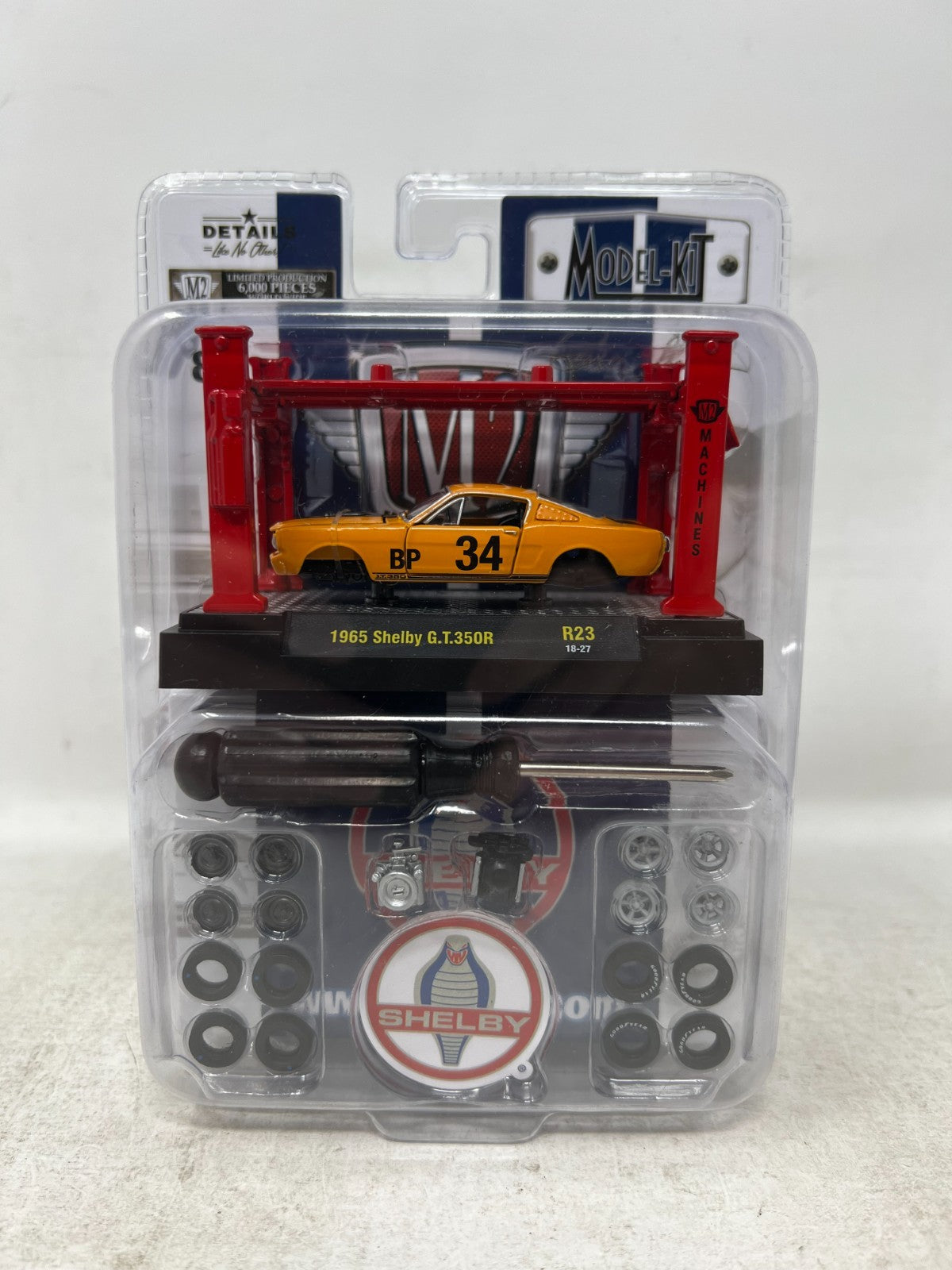 M2 Machines Model Kit 1965 Shelby G.T.350R 1:64 Diecast