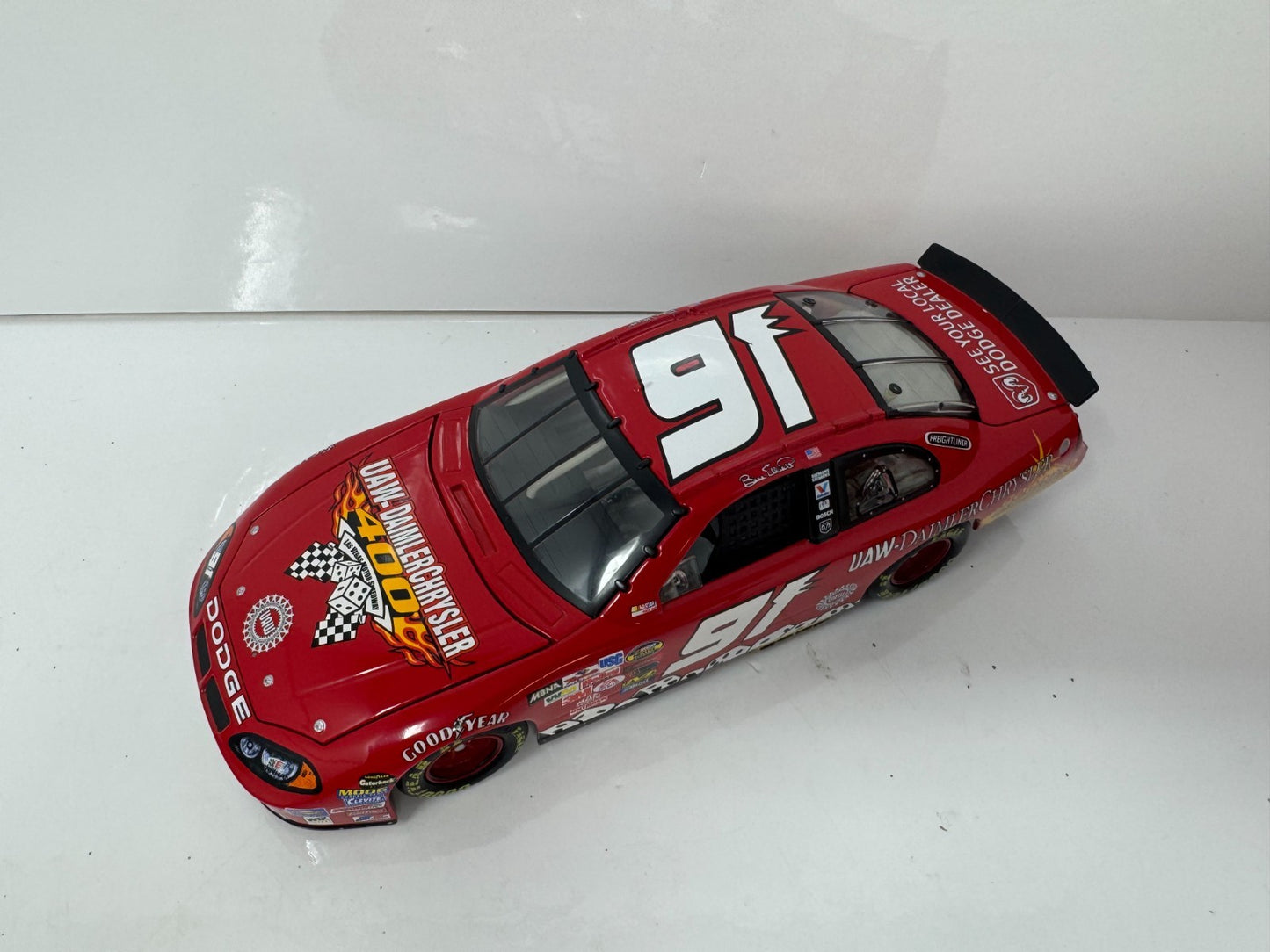 Action NASCAR Bill Elliott #9 Daimler Chrysler 2004 Dodge Intrepid 1:24 Diecast