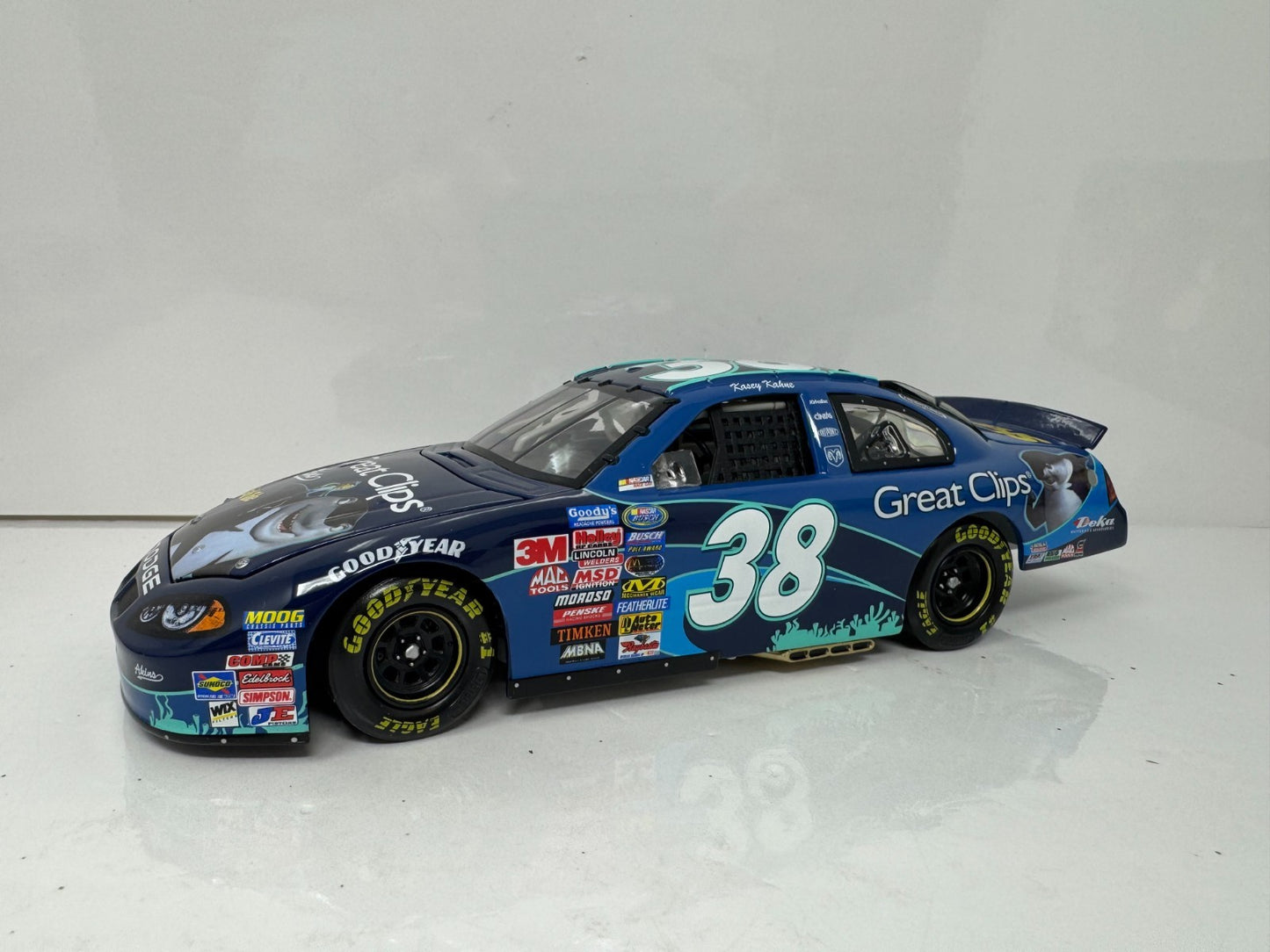 Action NASCAR Kasey Kahne #38 Great Clips Shark Tale Dodge Intrepid 1:24 Diecast