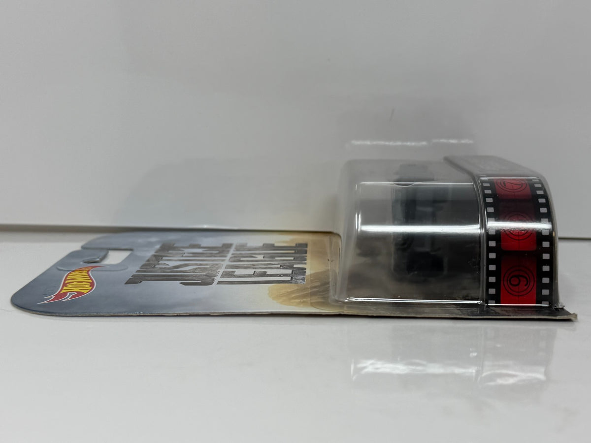 Hot Wheels Retro Entertainment Justice League Batmobile 1:64 Diecast
