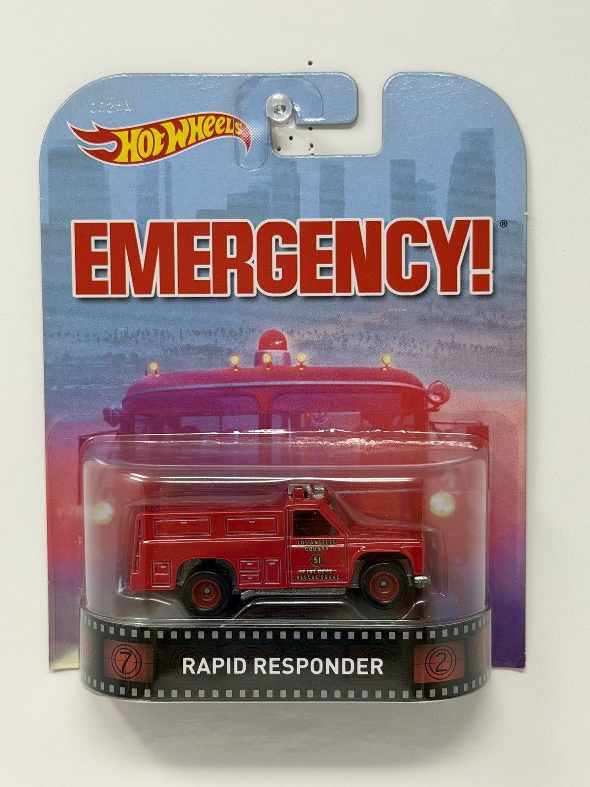 Hot Wheels Retro Entertainment Emergency Rapid Responder 1:64 Diecast Red